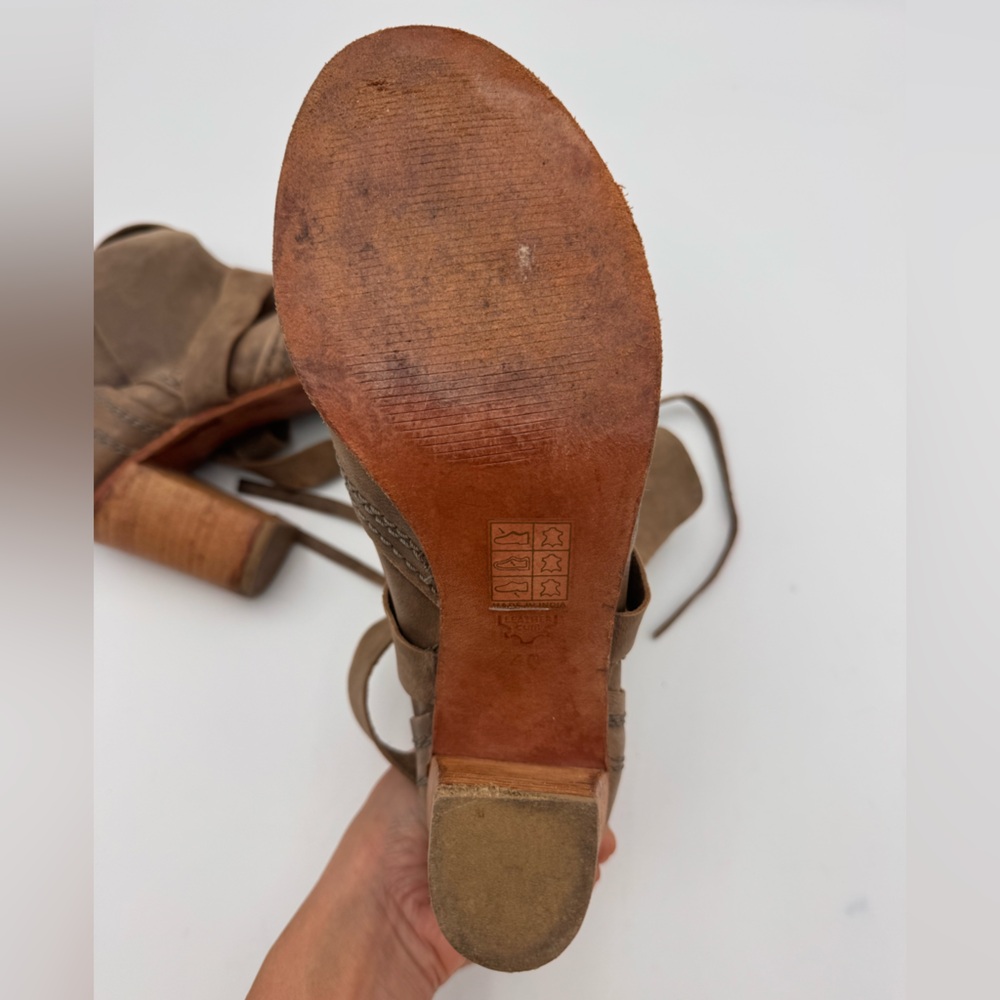 FREE PEOPLE "Daydream" Suede Open Toe Strappy Leather Sandal Size 40 (US 10) - Picture 9 of 11
